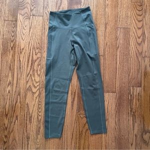 girlfriend collective Thyme High Waisted Compressive Pocket Legging 23.75” Sz XS